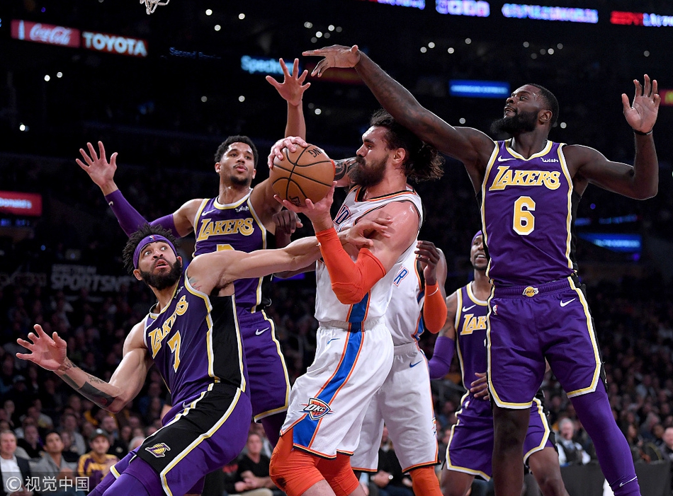 的几名年轻 的几名年轻